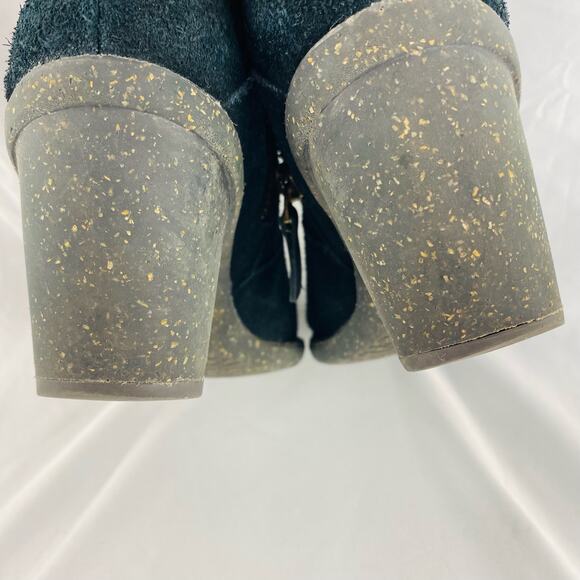 Unstructured by Clarks Black Suede Block Heel Ankle Booties Size 5.5 - Picture 4 of 8